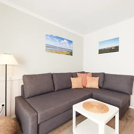 Kloeoewer 23 アパート *